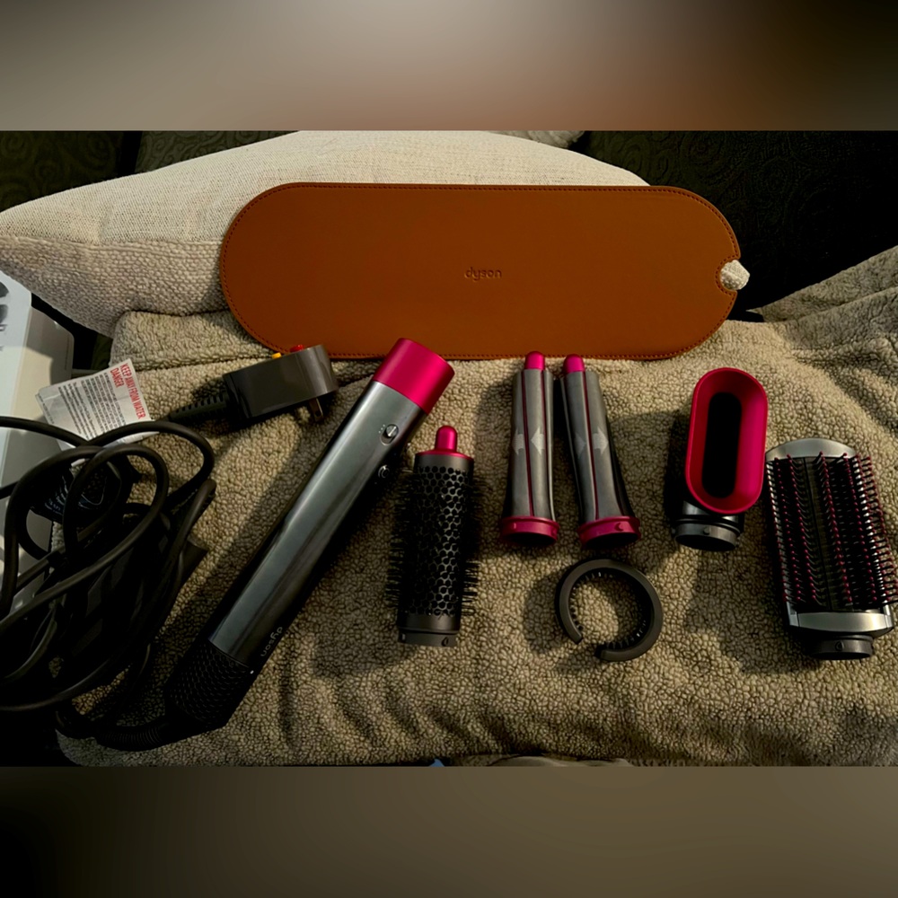 Dyson Airwrap Styling Set with Pink and Gray Accents
